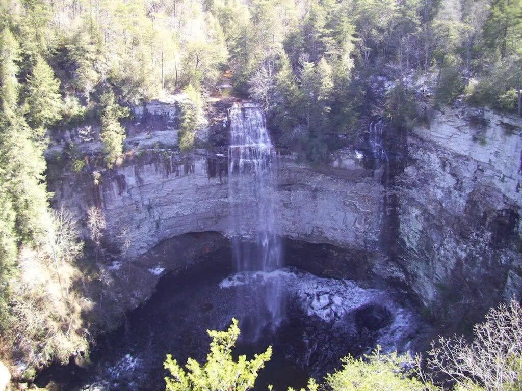 Tn State Parks Open! Hikes, Waterfalls, Firepits! Spencer Exterior photo